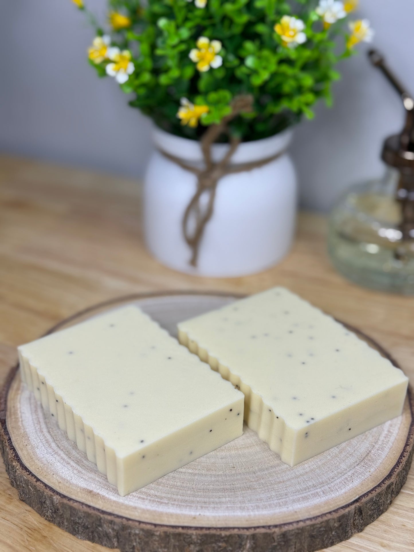 Lemon Bees | Aromatherapy | Exfoliating Natural Soap Bar